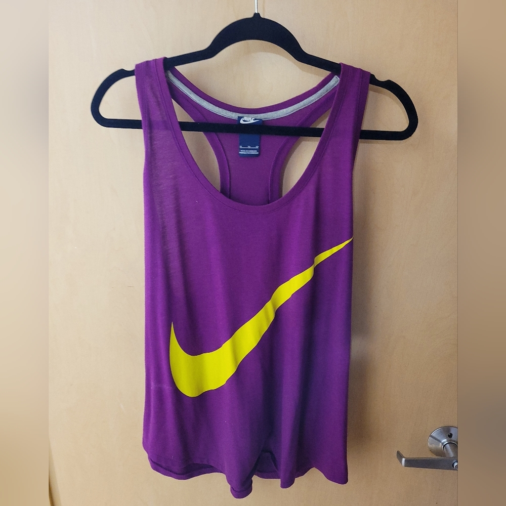 Nike tank